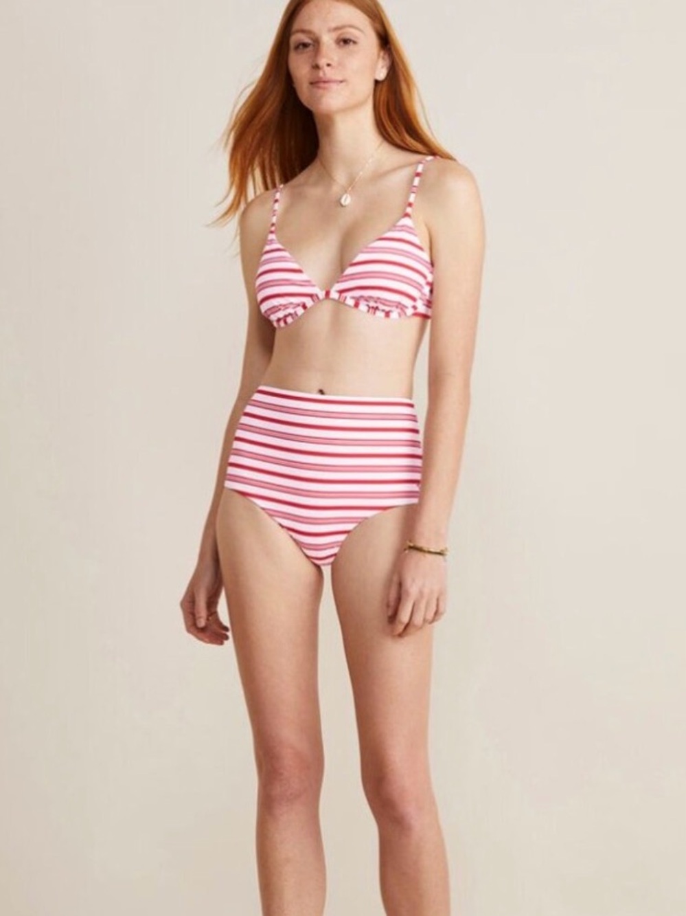 ❤️🤍 **Vineyard Vines Striped Bikini Top – Preppy, Classic & Flattering** 🤍❤️
